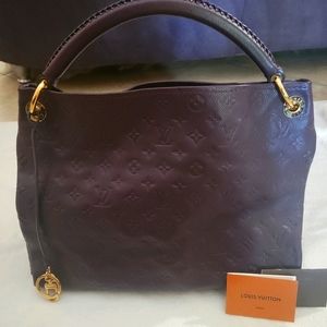 Louis Vuitton Artsy Handbag Monogram Leather
